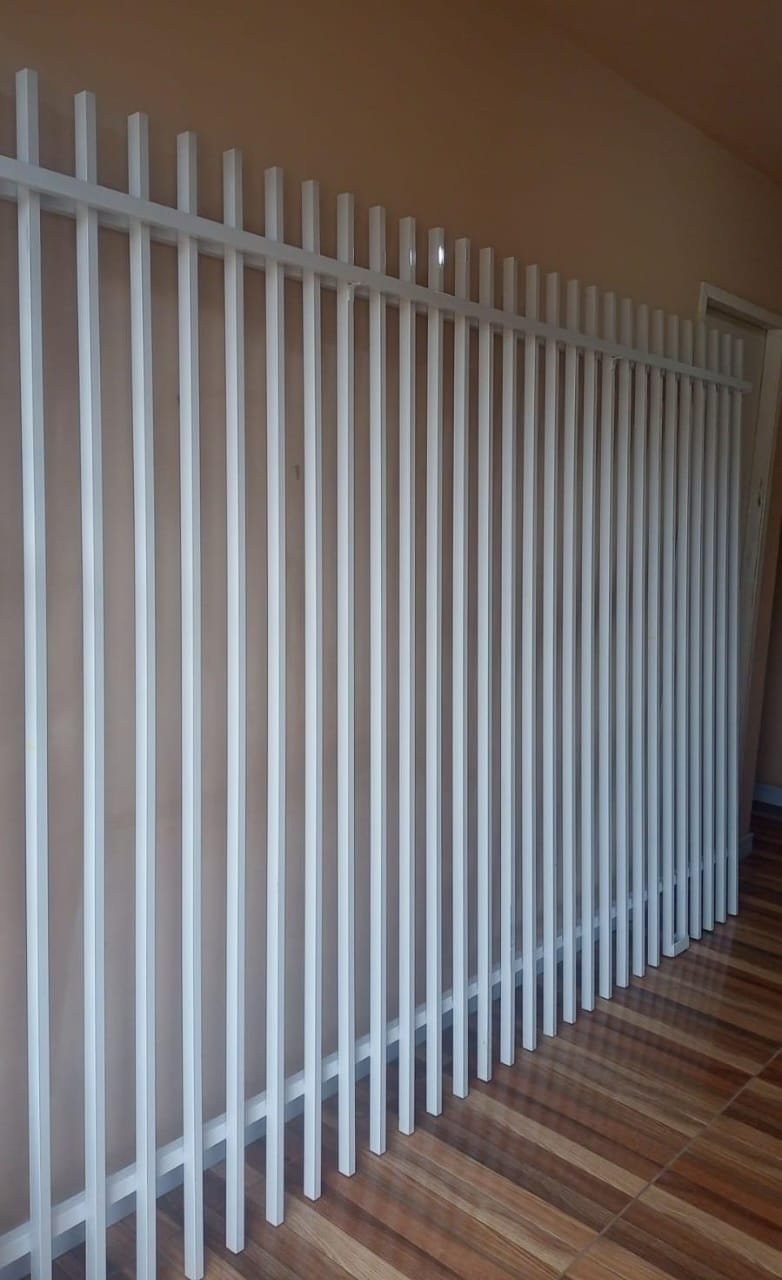 Gradil de Ferro para Muro com Pontas em metalon galvanizado - Metalurgica Bom Jesus